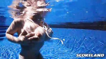 In this chapter of Big Tit Skinny Dip, Valory watches as Lana Ivans gets into the pool to play underwater. 2