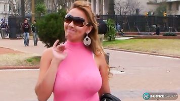 When Elaina Gregory debuted at SCORELAND on December 3rd, 2010, TSG editor and SCOREtv host Dave was impressed.