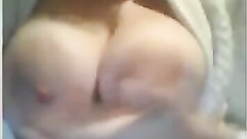 HUGE TITS BIG AREOLAS HOUSEWIFE CAM