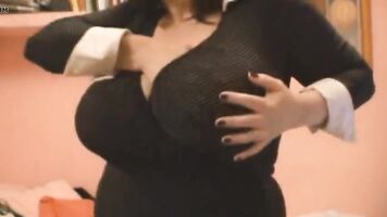 MJ sensual dance wagging tits 2
